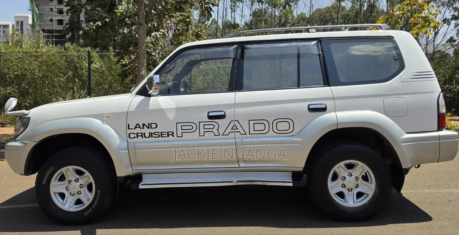 Toyota Land Cruiser Prado 1998 White