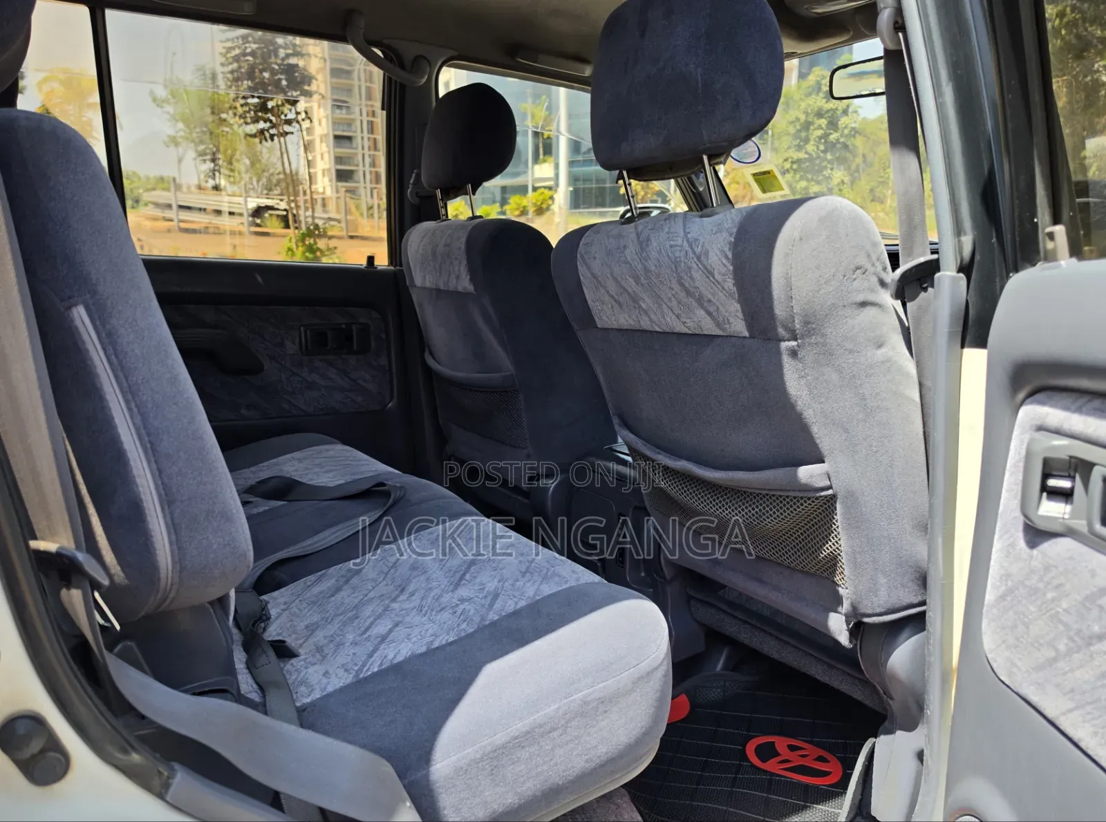 Toyota Land Cruiser Prado 1998 White