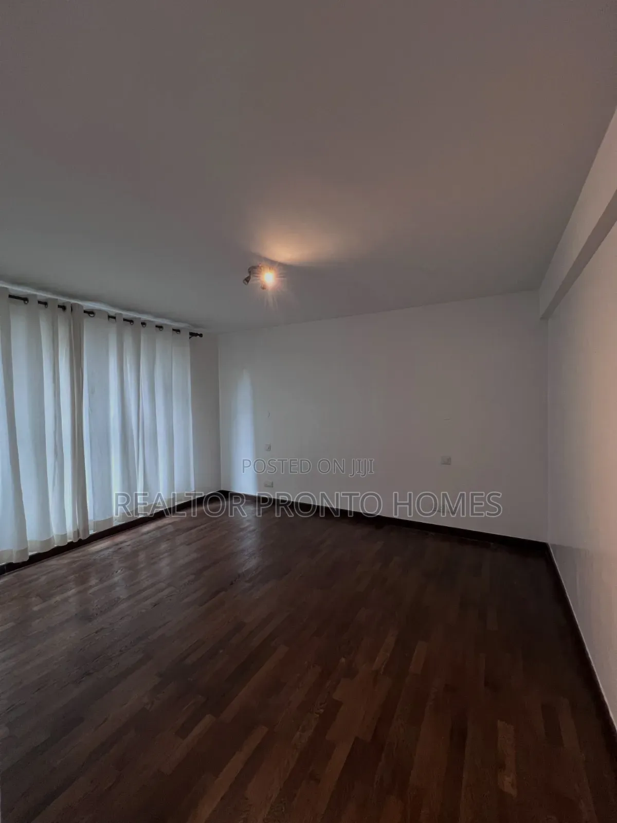 4bdrm Apartment in Riverside for rent