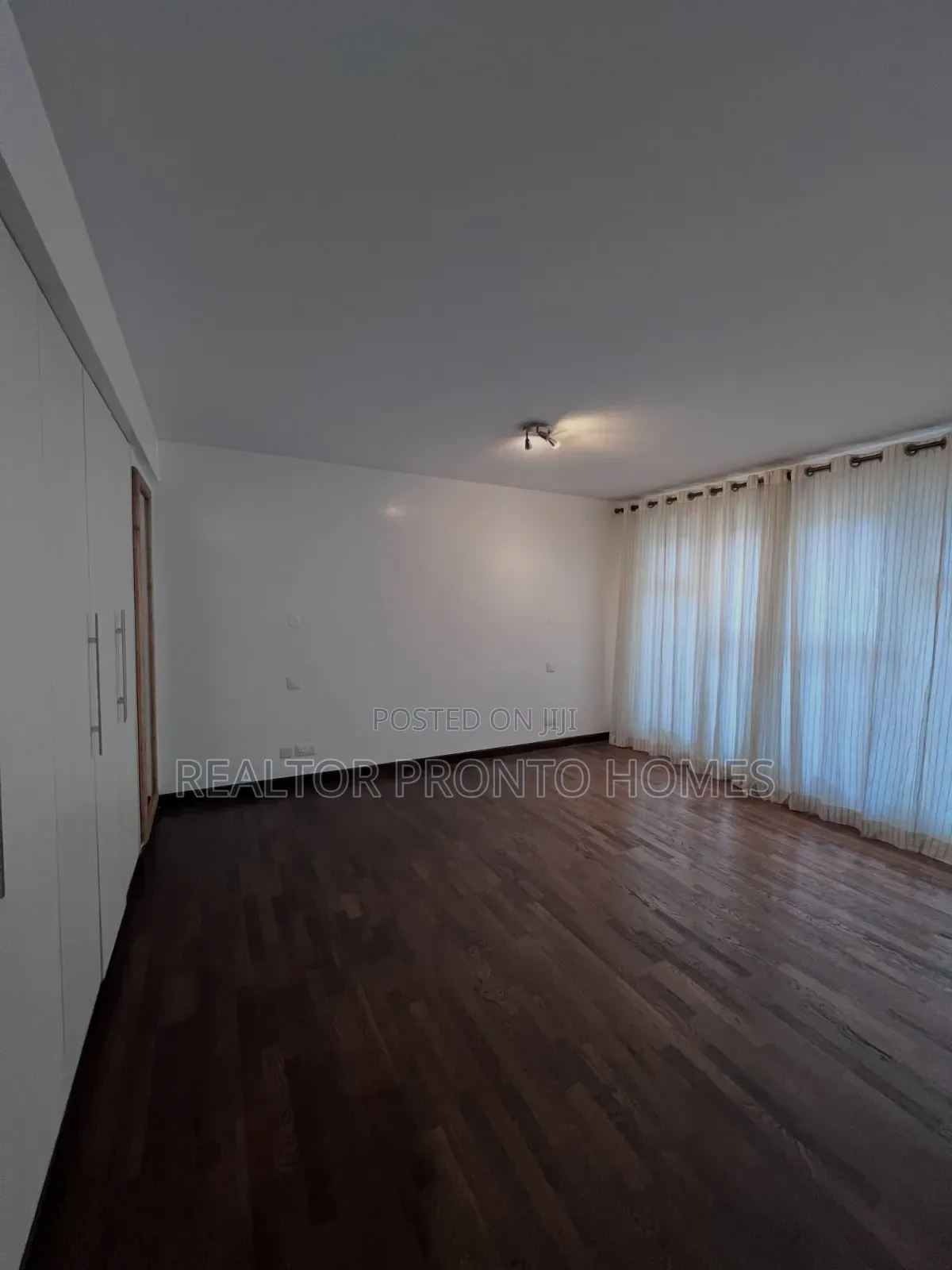 4bdrm Apartment in Riverside for rent