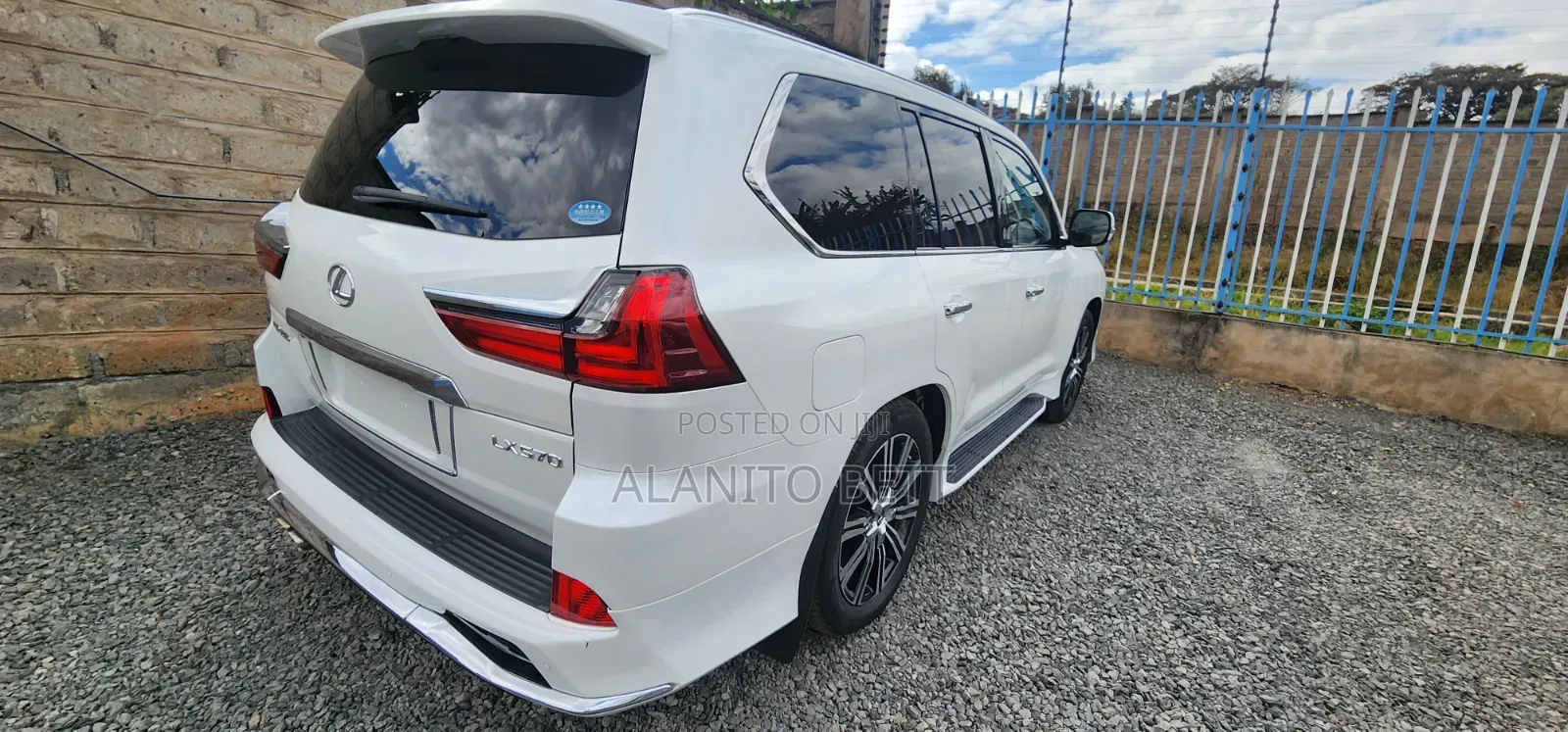 Lexus LX 2019 White
