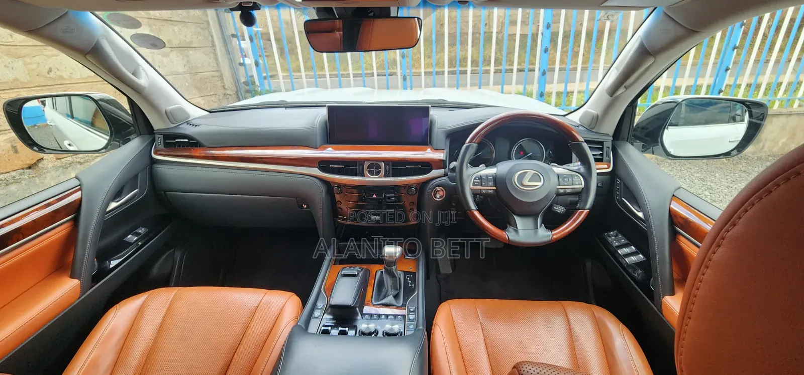 Lexus LX 2019 White