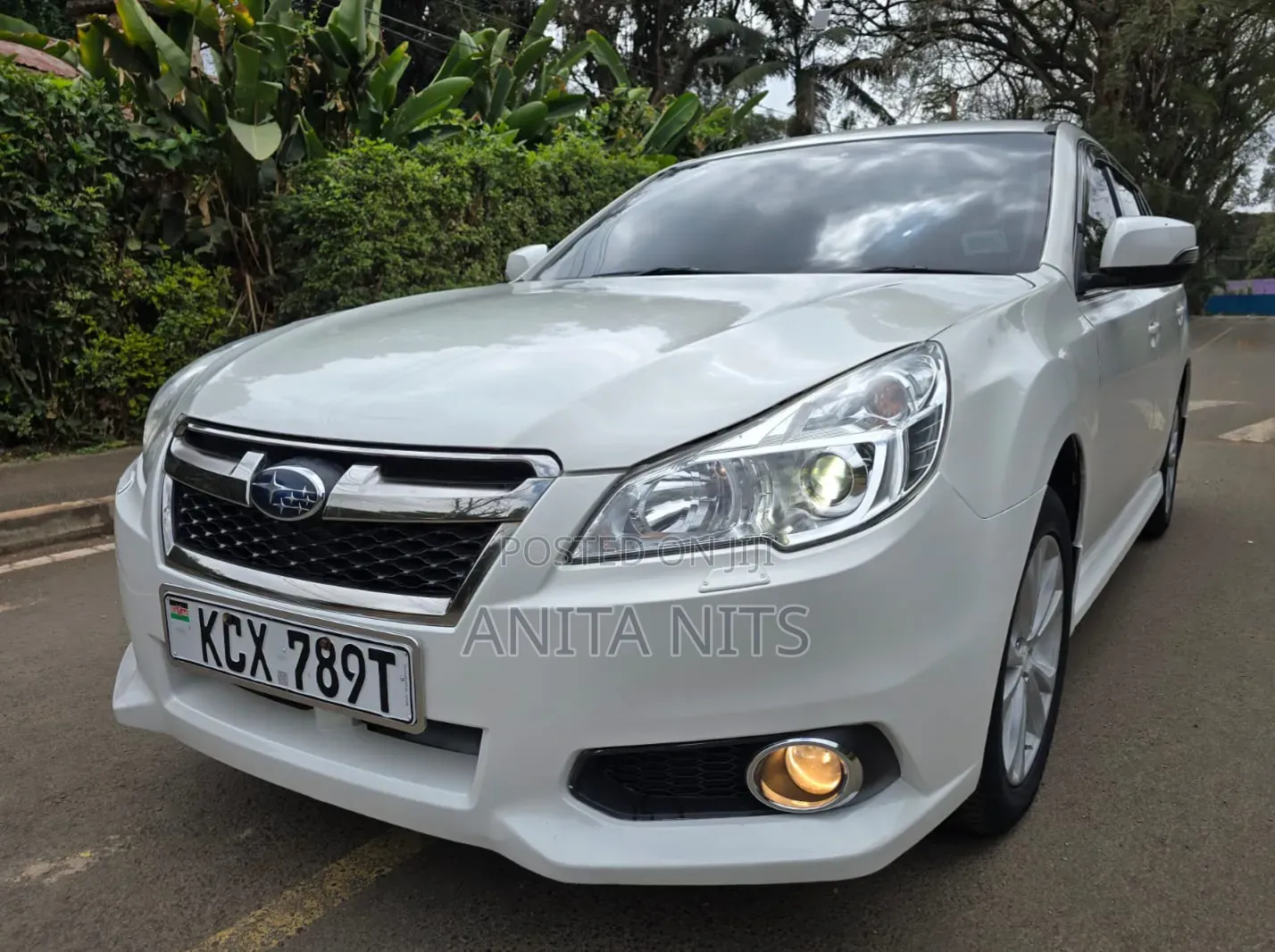 Subaru Legacy 2012 White