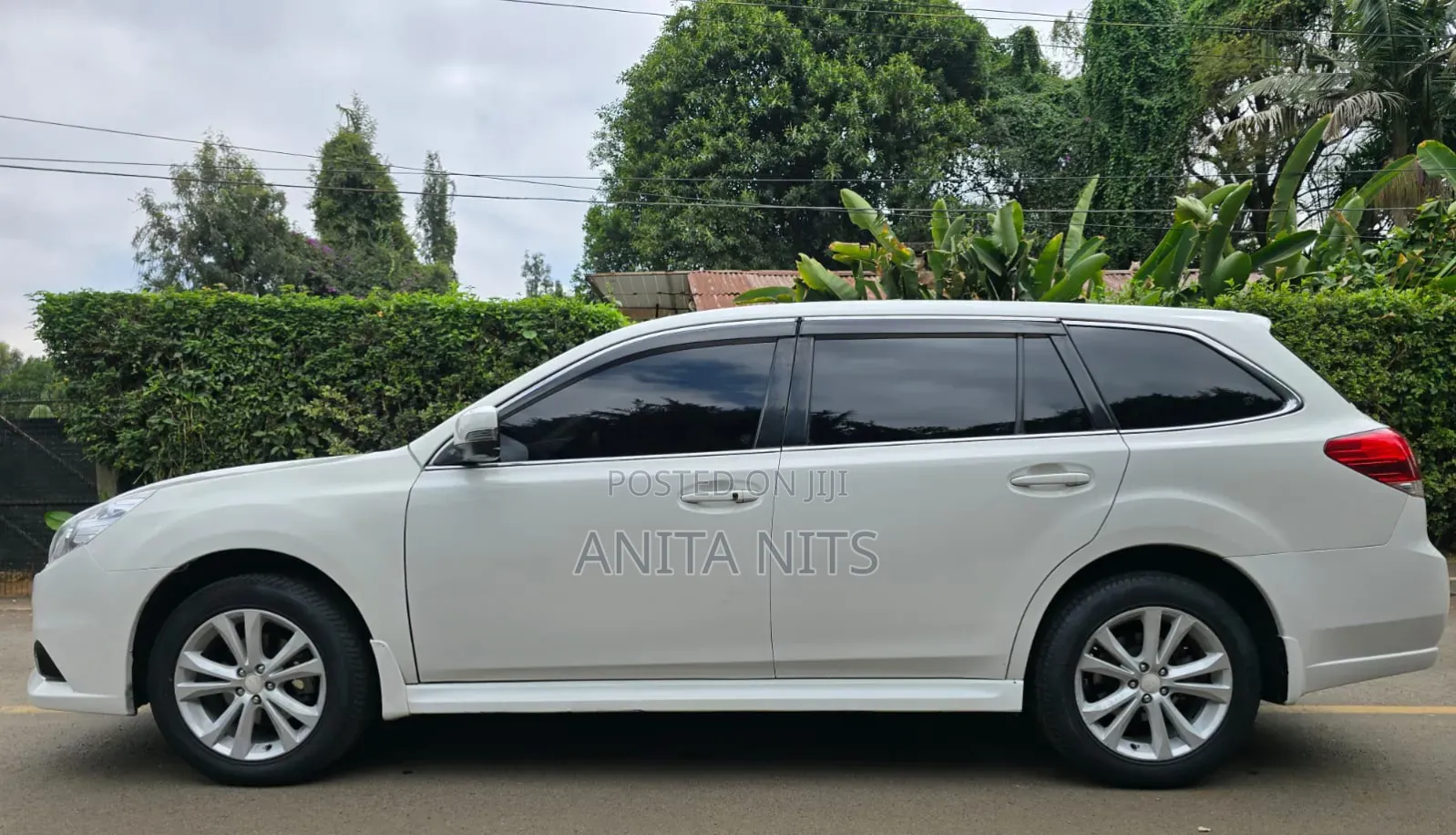 Subaru Legacy 2012 White