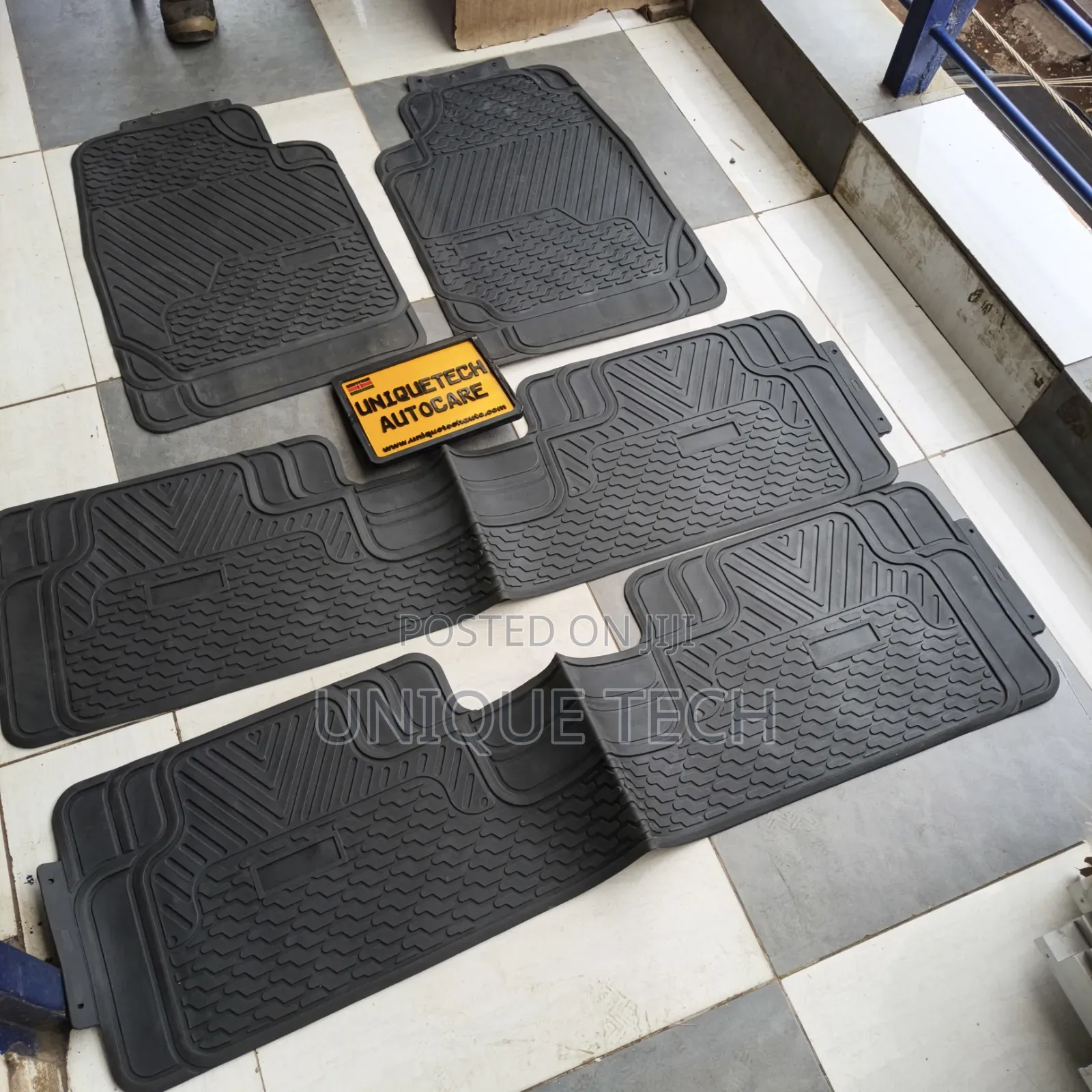 7 Seater Car Rubber Floor Mats Universal