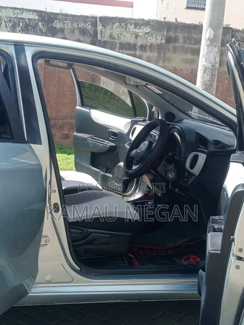 Toyota Vitz 2012 Gray