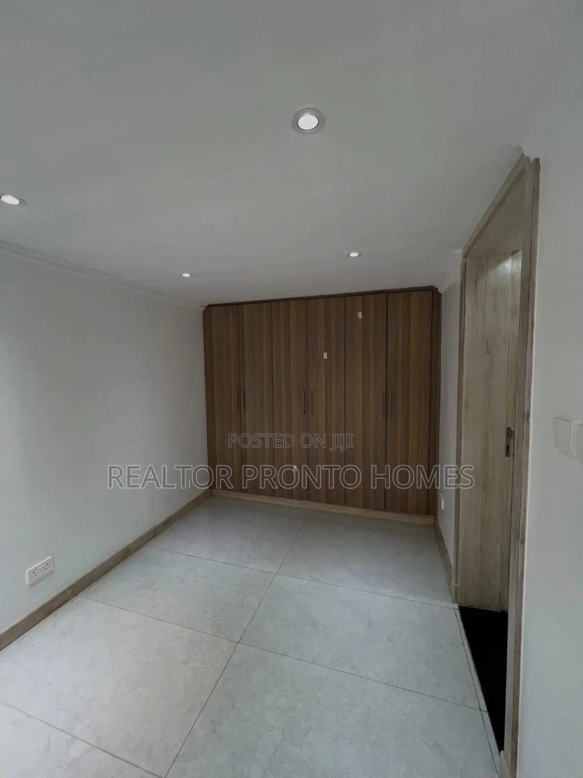 6bdrm Mansion in Runda for rent