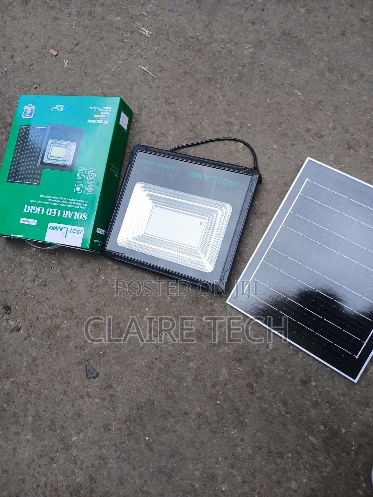 JSOT TM200W Solar Floodlight IP67 – Powerful Outdoor Lighting
