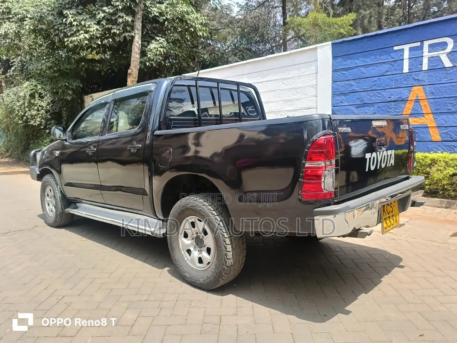 Toyota Hilux 2013 Black