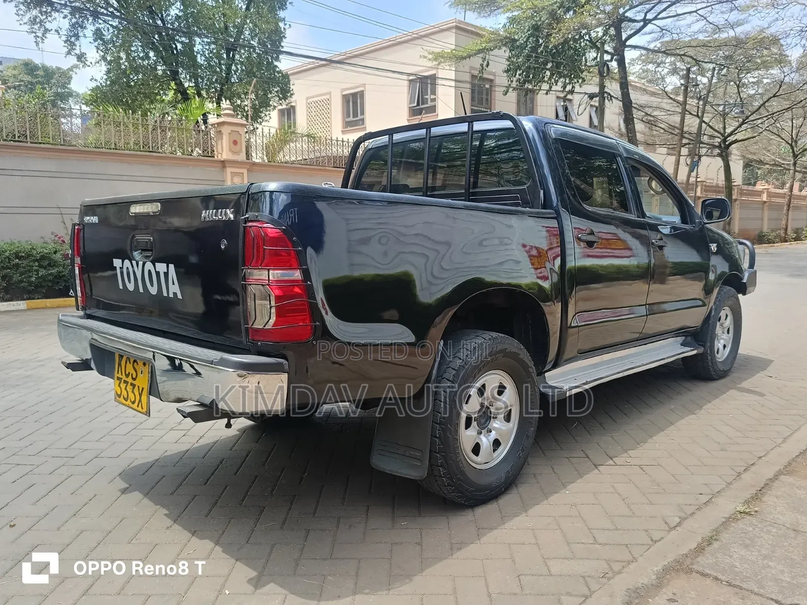 Toyota Hilux 2013 Black