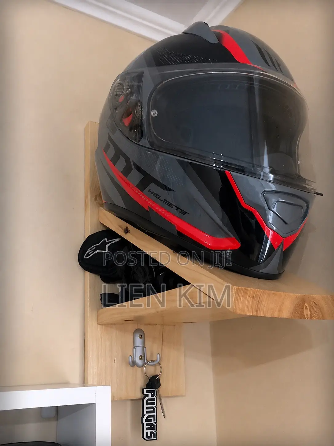 Biker’s Safety Gear Organizer Helmet,gloves, Keys and Safety Jacket