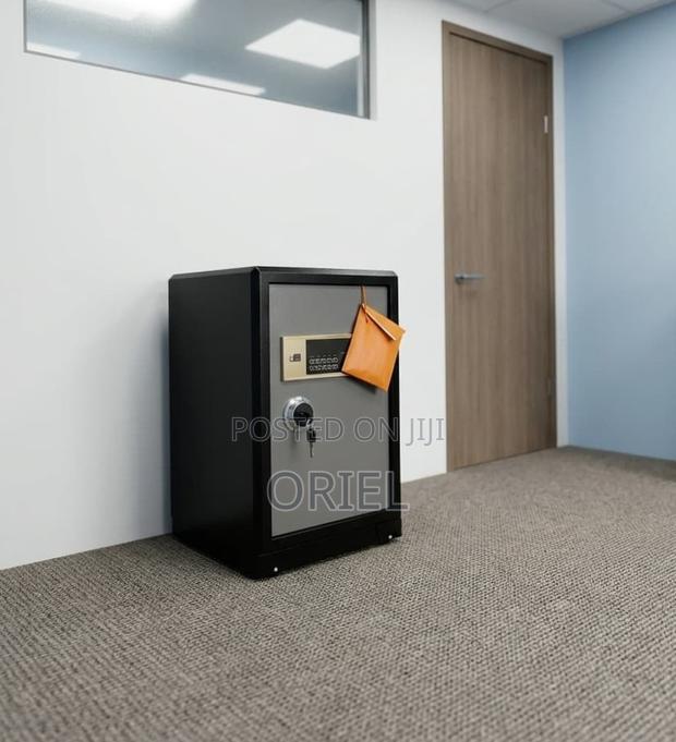 Office Safe : Lockable 70kG Digital Safe - thumbnail 2