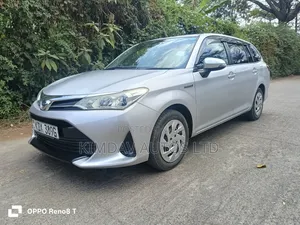 Toyota Corolla Fielder 2019 Silver