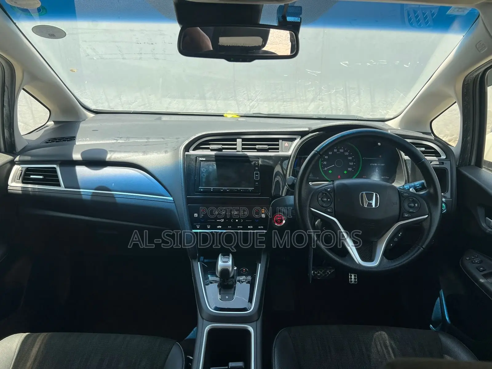 Honda Fit Shuttle 1.5 Hybrid 2WD 2020 Pearl