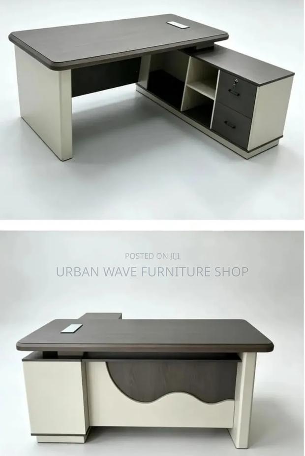 Executive Assistant Manager Desk