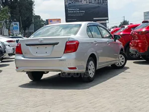 Toyota Axio 2019 Silver