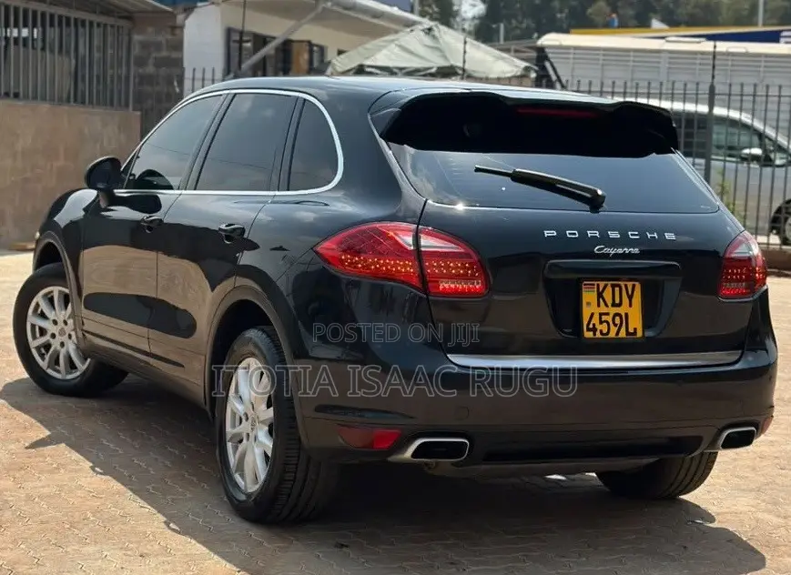 Porsche Cayenne 2015 Black
