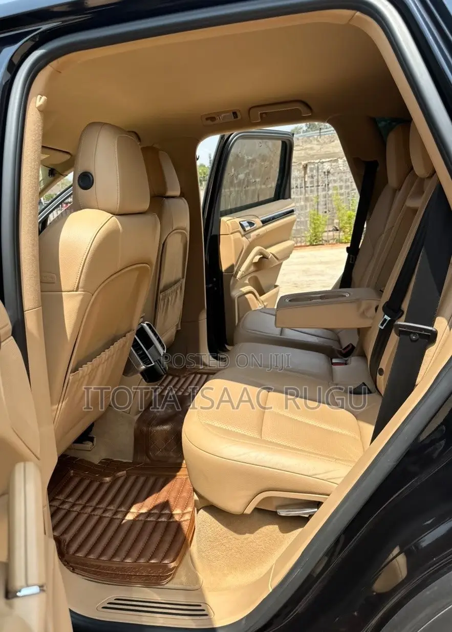 Porsche Cayenne 2015 Black