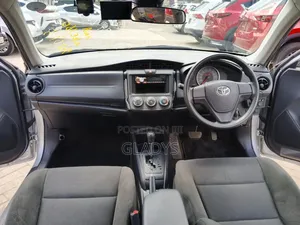 Toyota Axio 2019 Silver