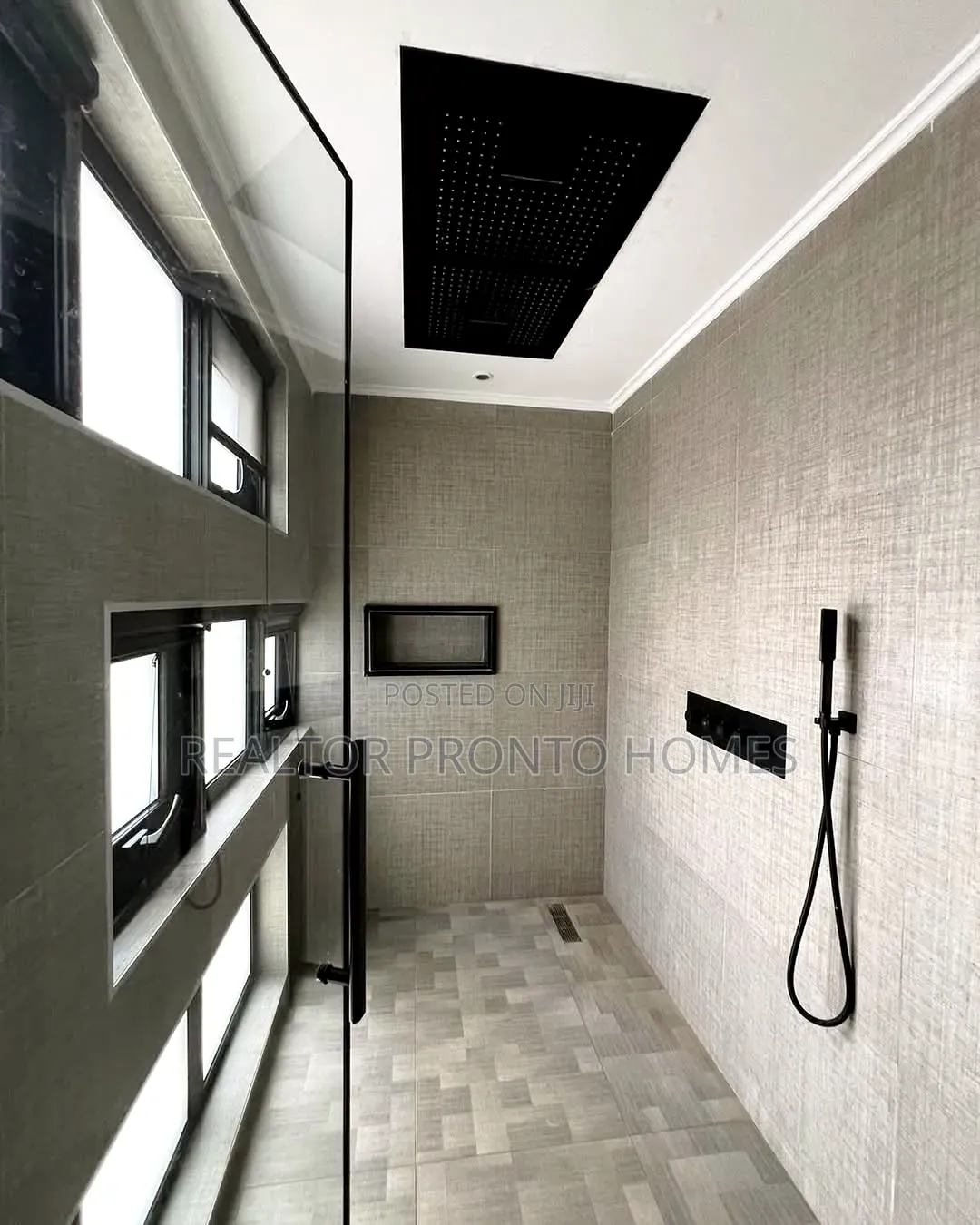 4bdrm Villa in Lavington, Muthangari for sale