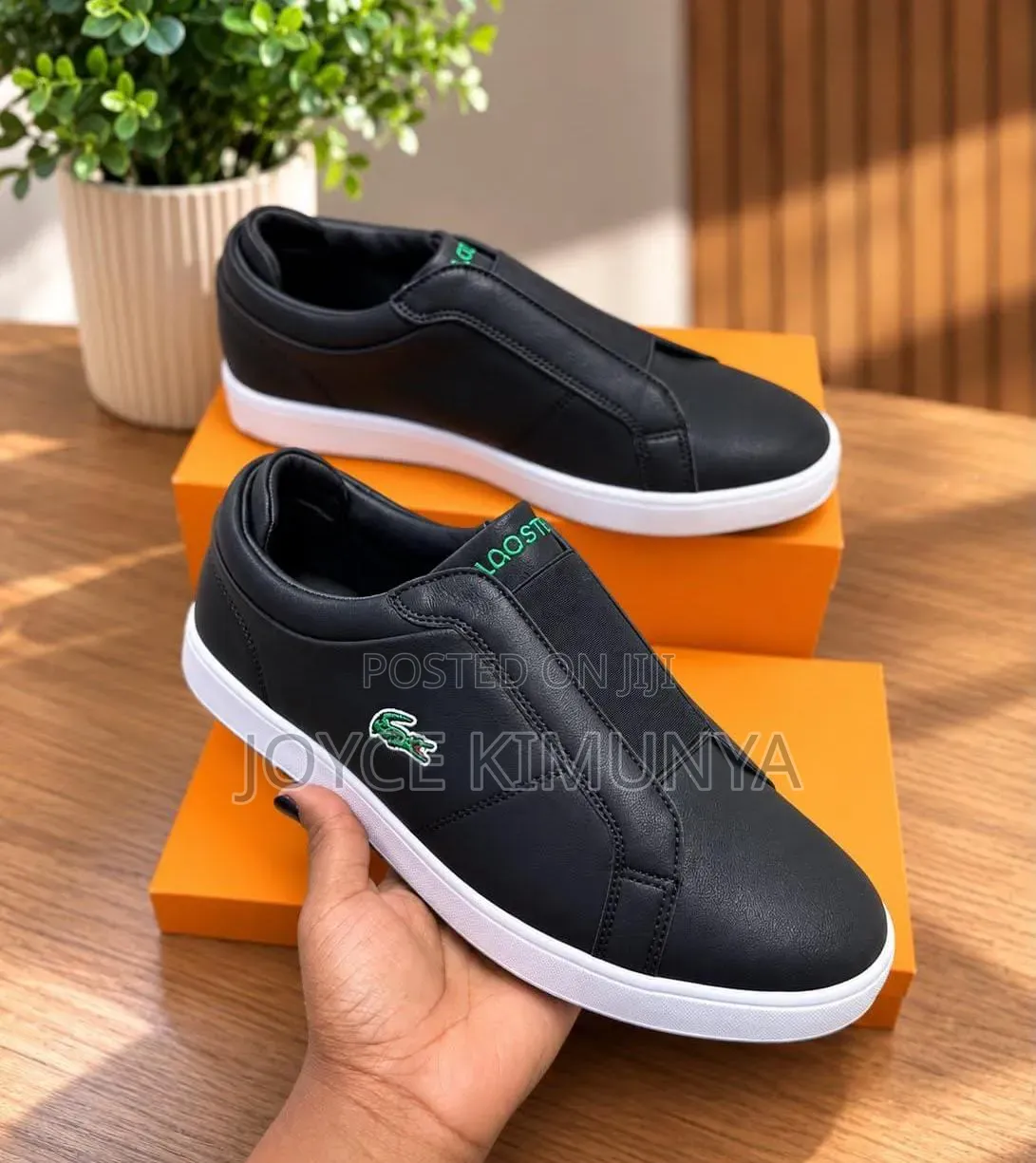 Lacoste 
Sizes 40-45 
Normal Fitting