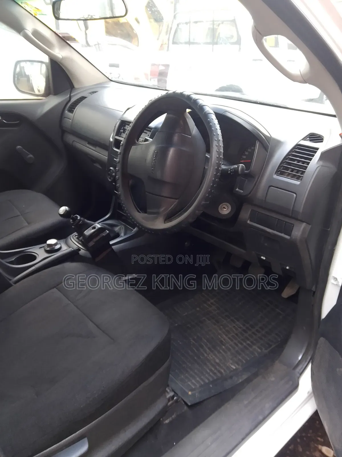 Isuzu D-MAX 2014 White