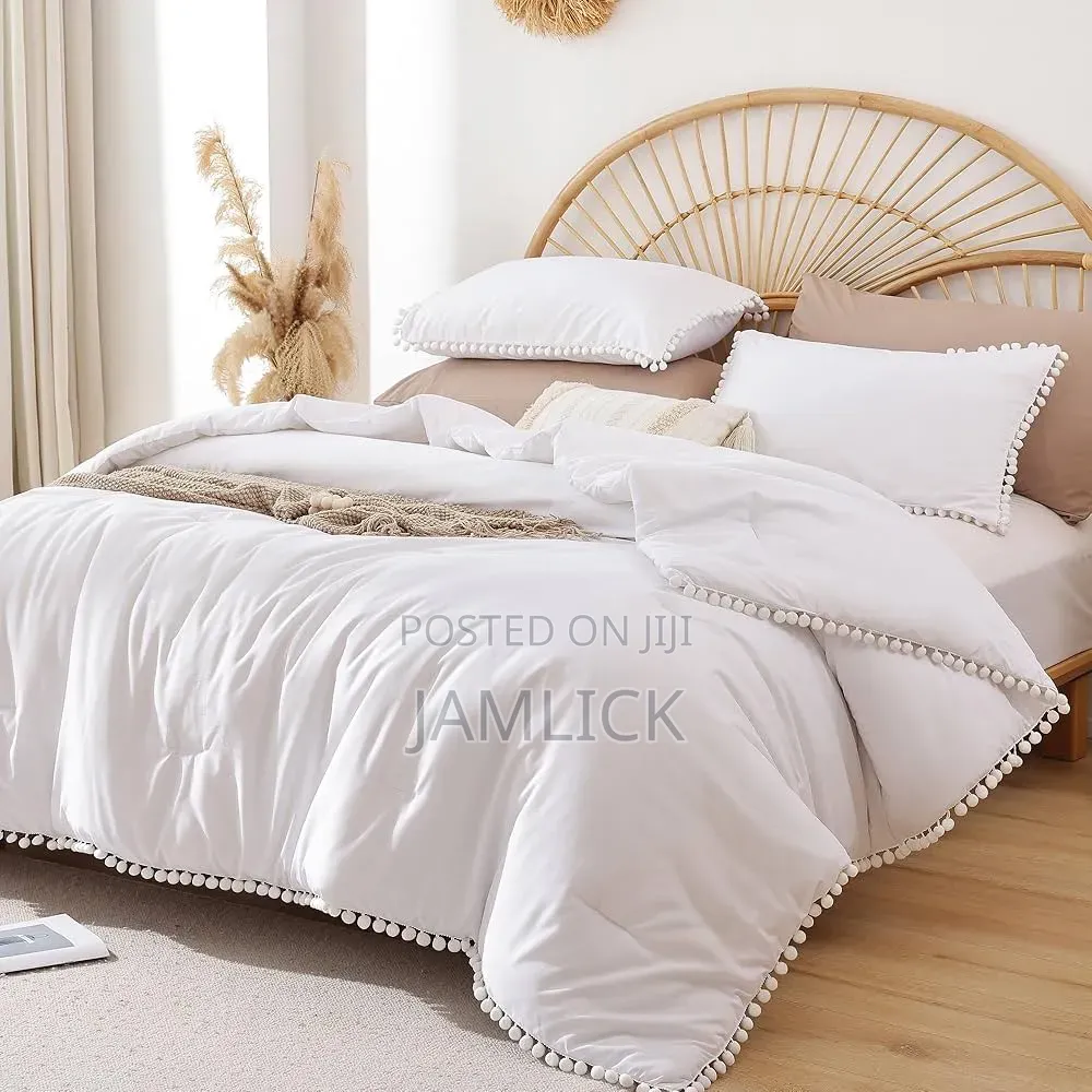 Pom-Pom Laced Design Duvet Cover Set - Sk