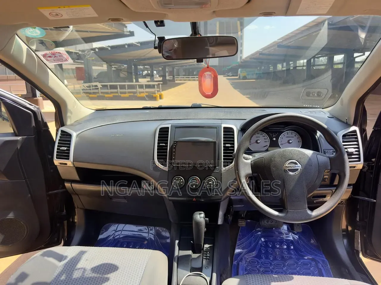 Nissan Wingroad 2012 Black