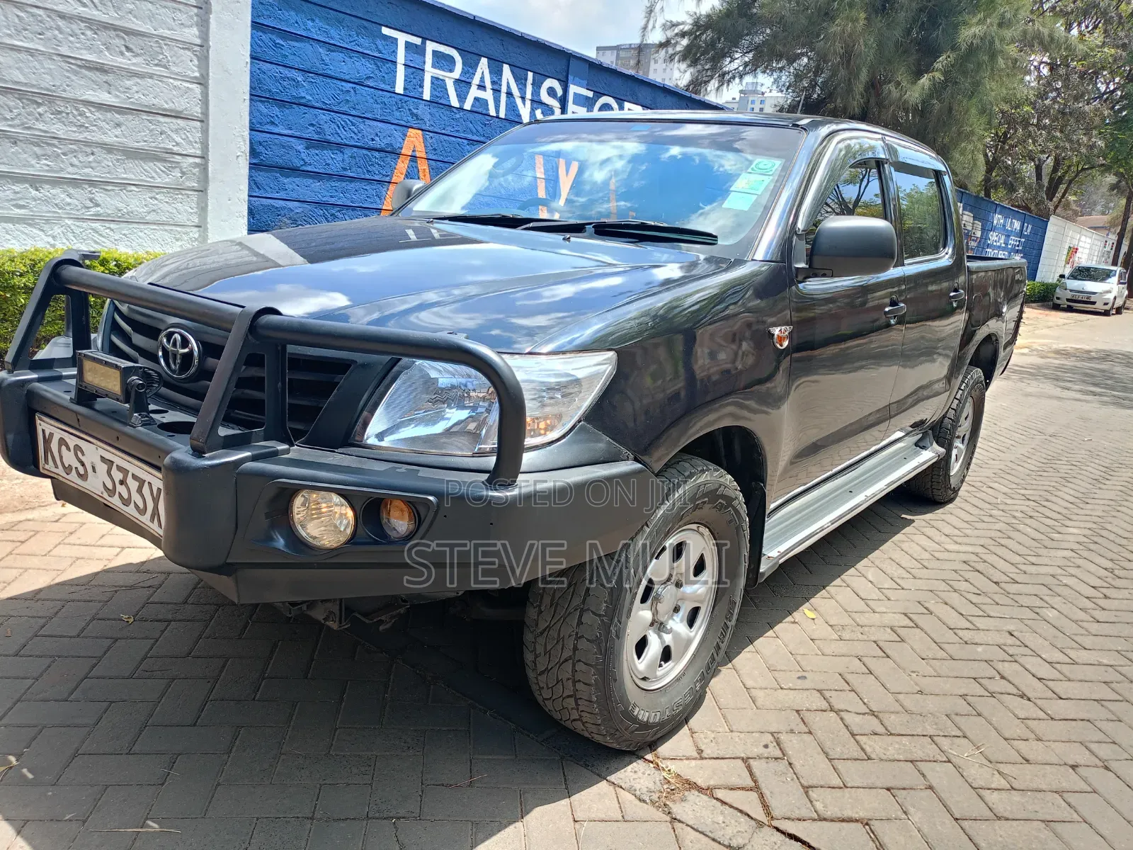 Toyota Hilux 2013 Gray