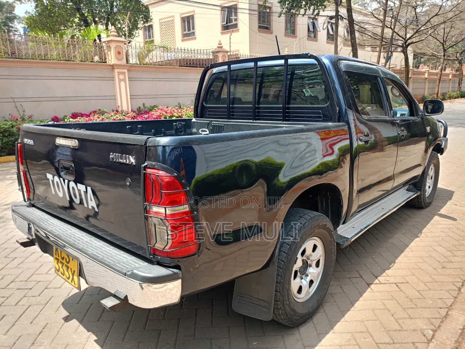 Toyota Hilux 2013 Gray
