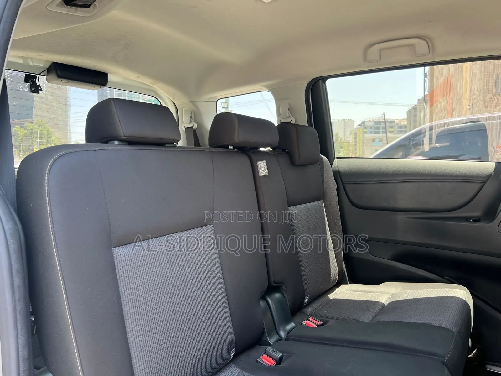 Toyota Sienta 1.5 Hybrid FWD (6-seater) 2020 White
