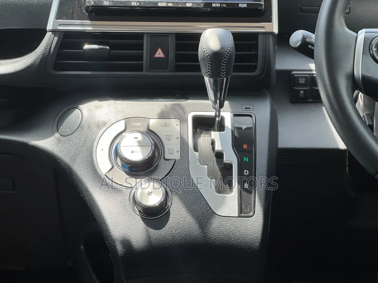Toyota Sienta 1.5 Hybrid FWD (6-seater) 2020 White