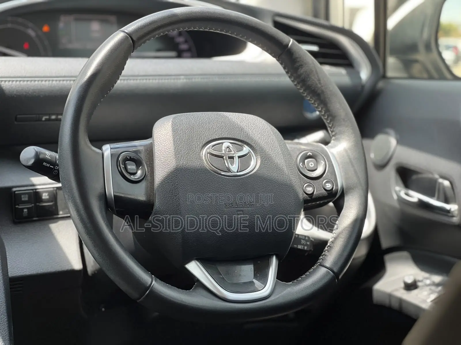Toyota Sienta 1.5 Hybrid FWD (6-seater) 2020 White