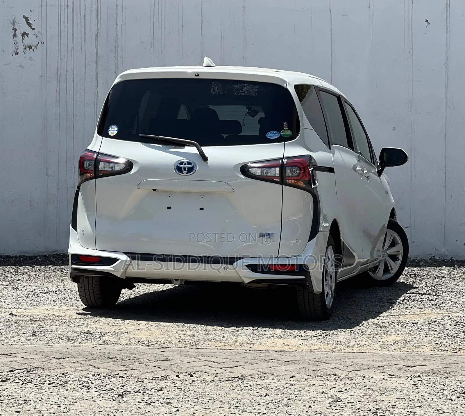 Toyota Sienta 1.5 Hybrid FWD (6-seater) 2020 White