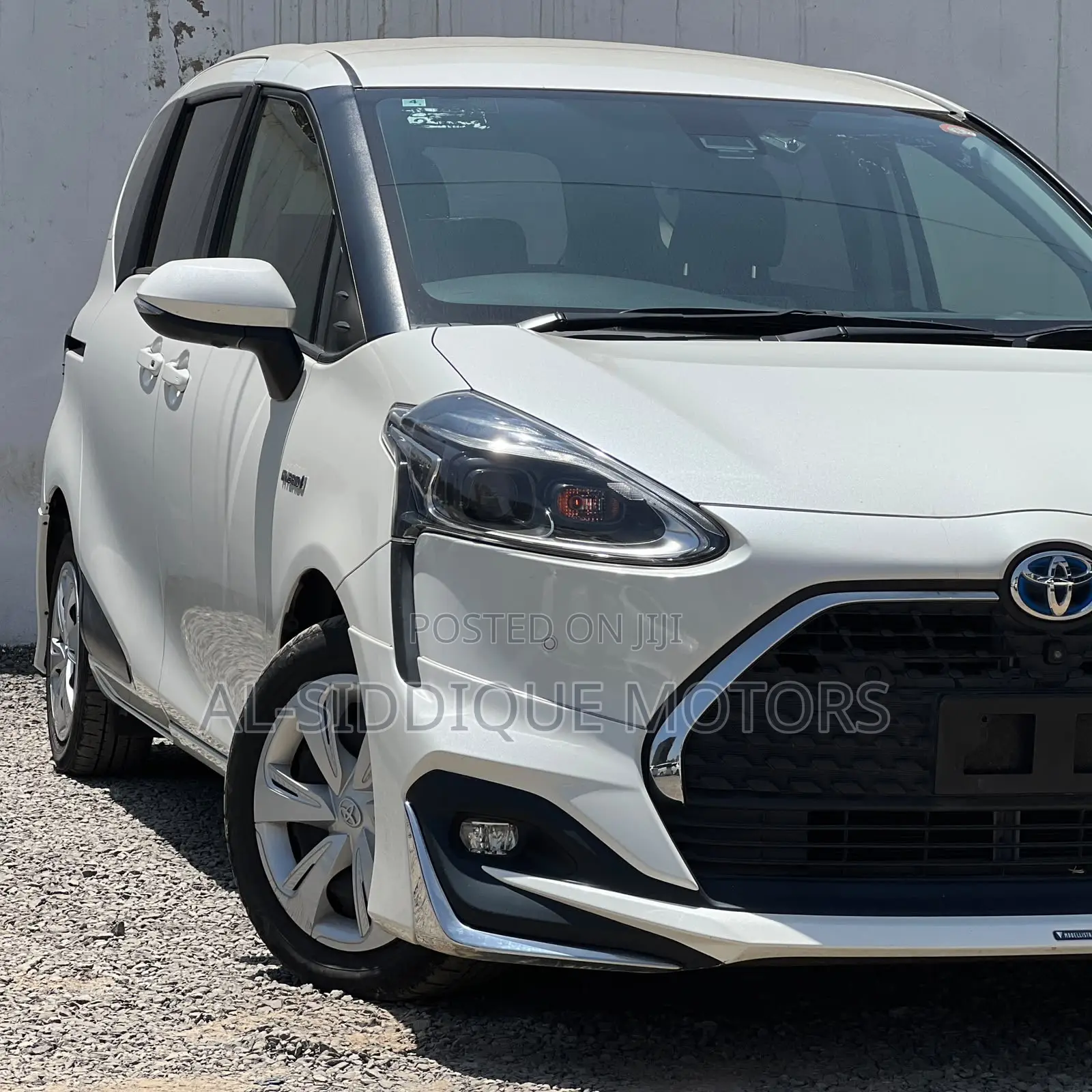 Toyota Sienta 1.5 Hybrid FWD (6-seater) 2020 White