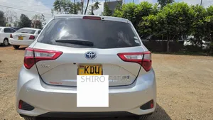 Toyota Vitz 2019 Silver