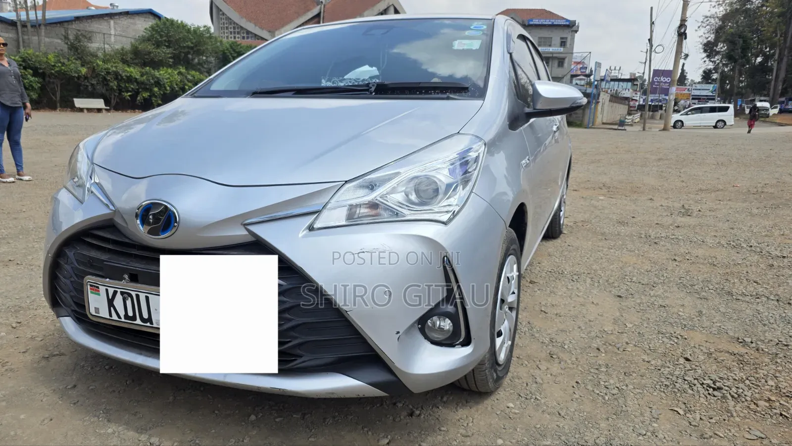 Toyota Vitz 2019 Silver