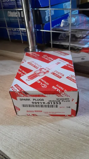 Toyota Spark Plugs Sc20hr11
