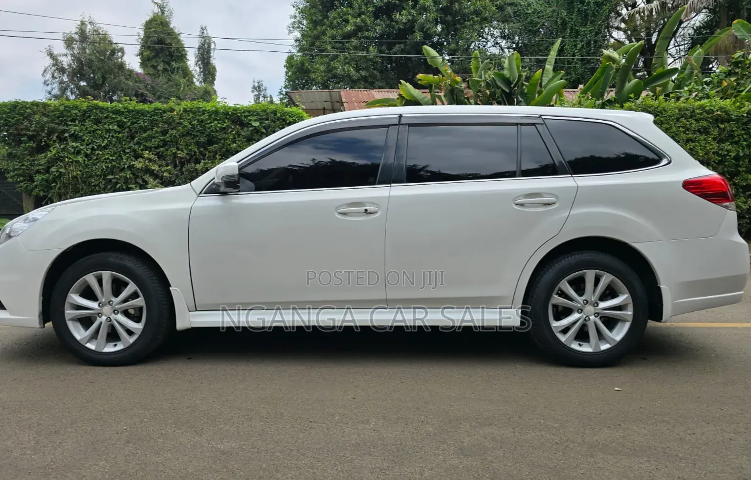 Subaru Legacy 2012 White