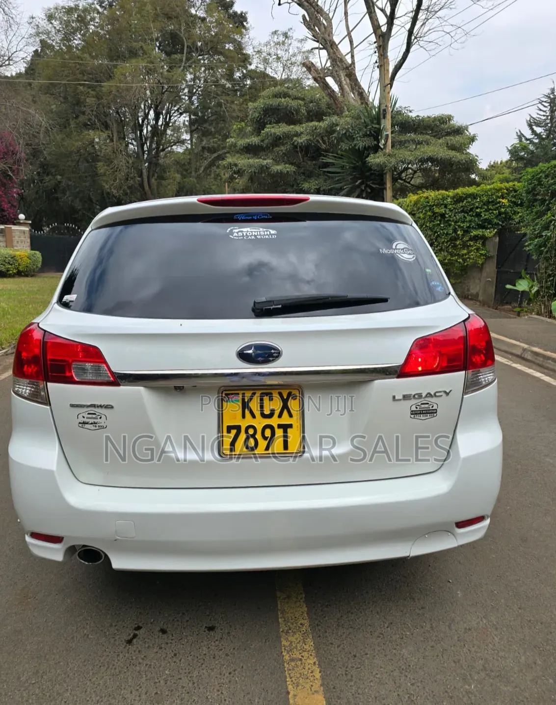Subaru Legacy 2012 White