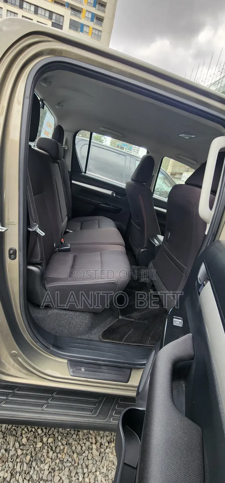 Toyota Hilux 2022 Gray
