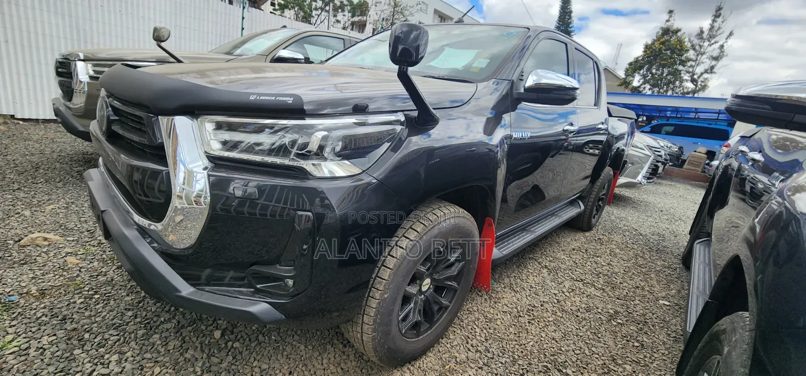 Toyota Hilux 2021 Black