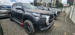 Toyota Hilux 2021 Black