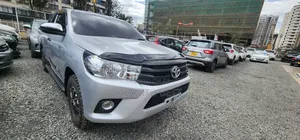 Toyota Hilux 2021 Silver