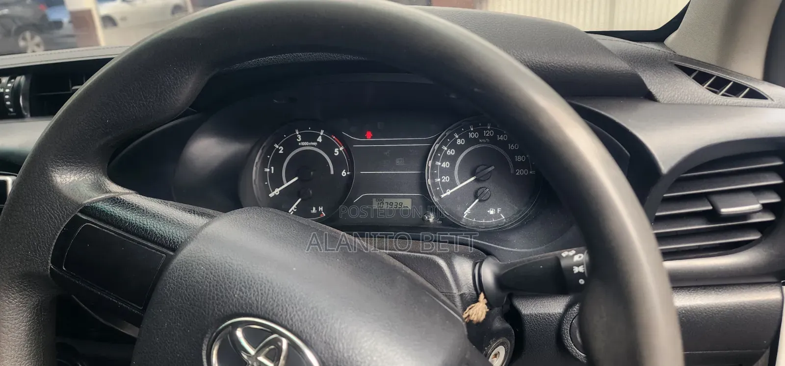 Toyota Hilux 2021 Silver