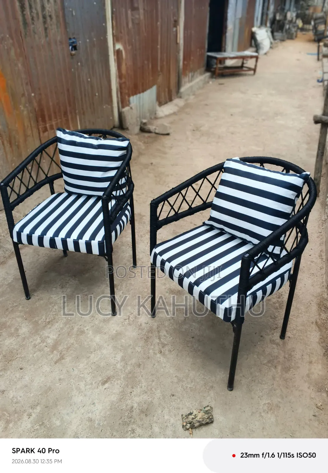 Outdoor Seats Black and White Weaving Chairs