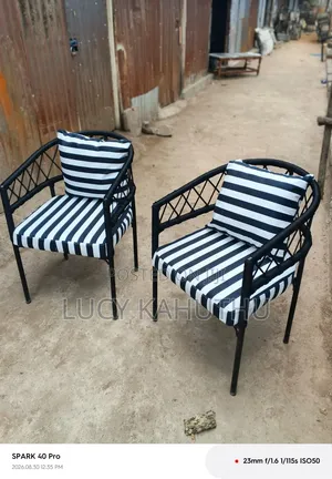 Outdoor Seats Black and White Weaving Chairs