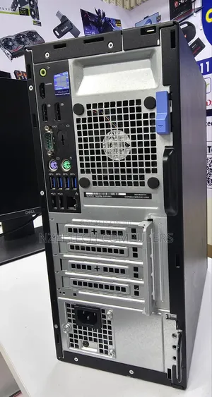 Desktop Computer Dell Optiplex 7050 8GB Intel Core i5 SSD 256GB