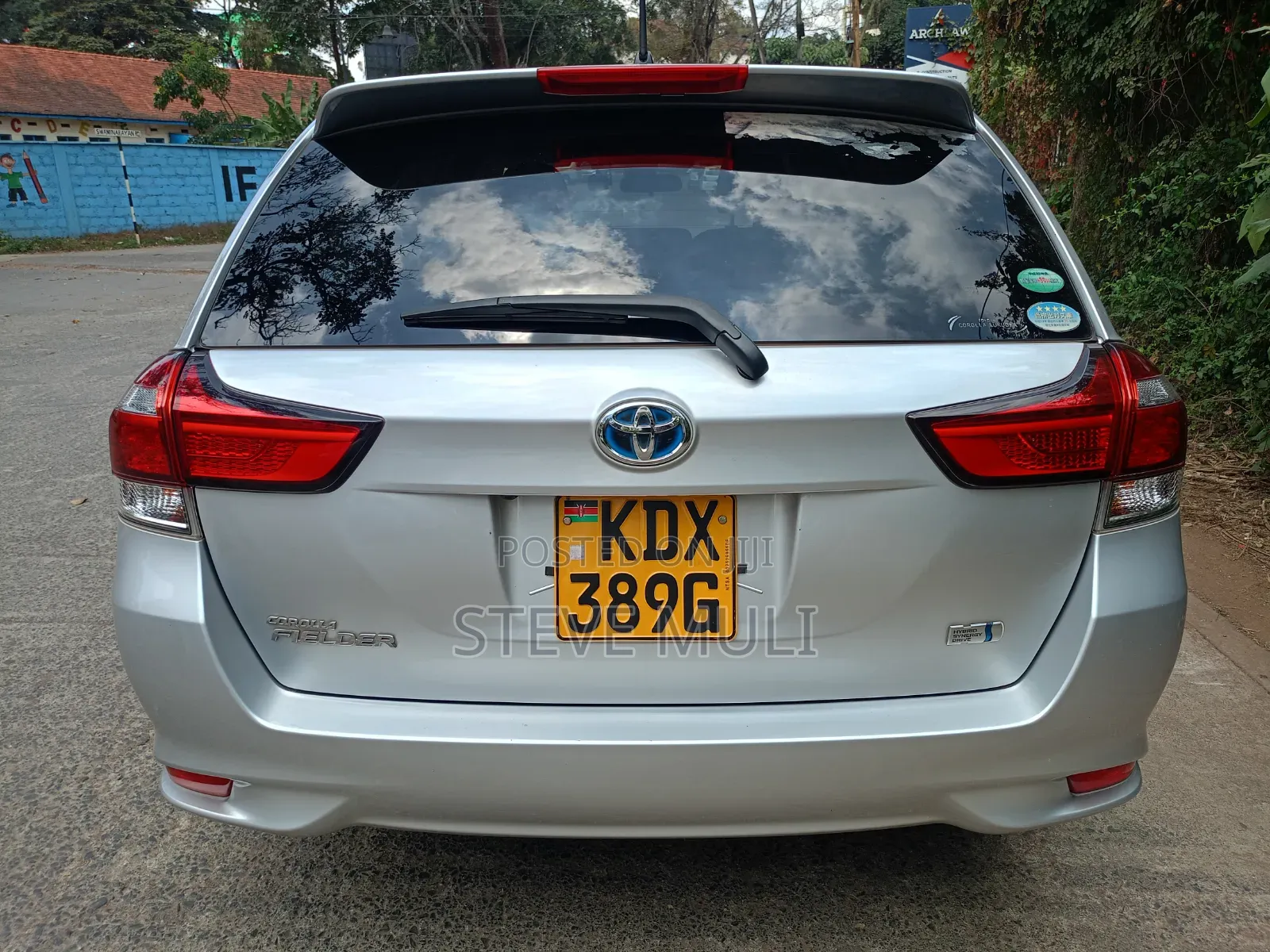 Toyota Corolla Fielder 2018 Silver