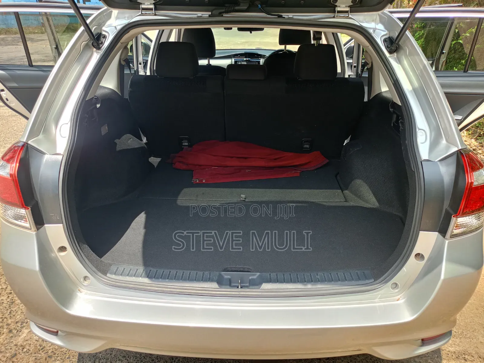 Toyota Corolla Fielder 2018 Silver